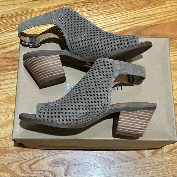 Lucky Brand Women's Shoes Lucky Brand Bertel Slingback - Picture 7 of 12